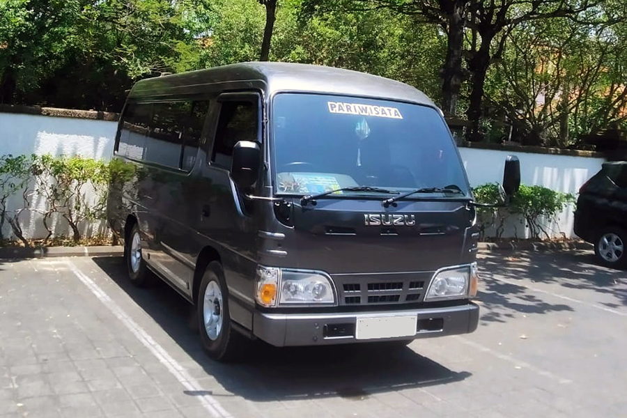 Minibus 11 seater vehicle in Bali